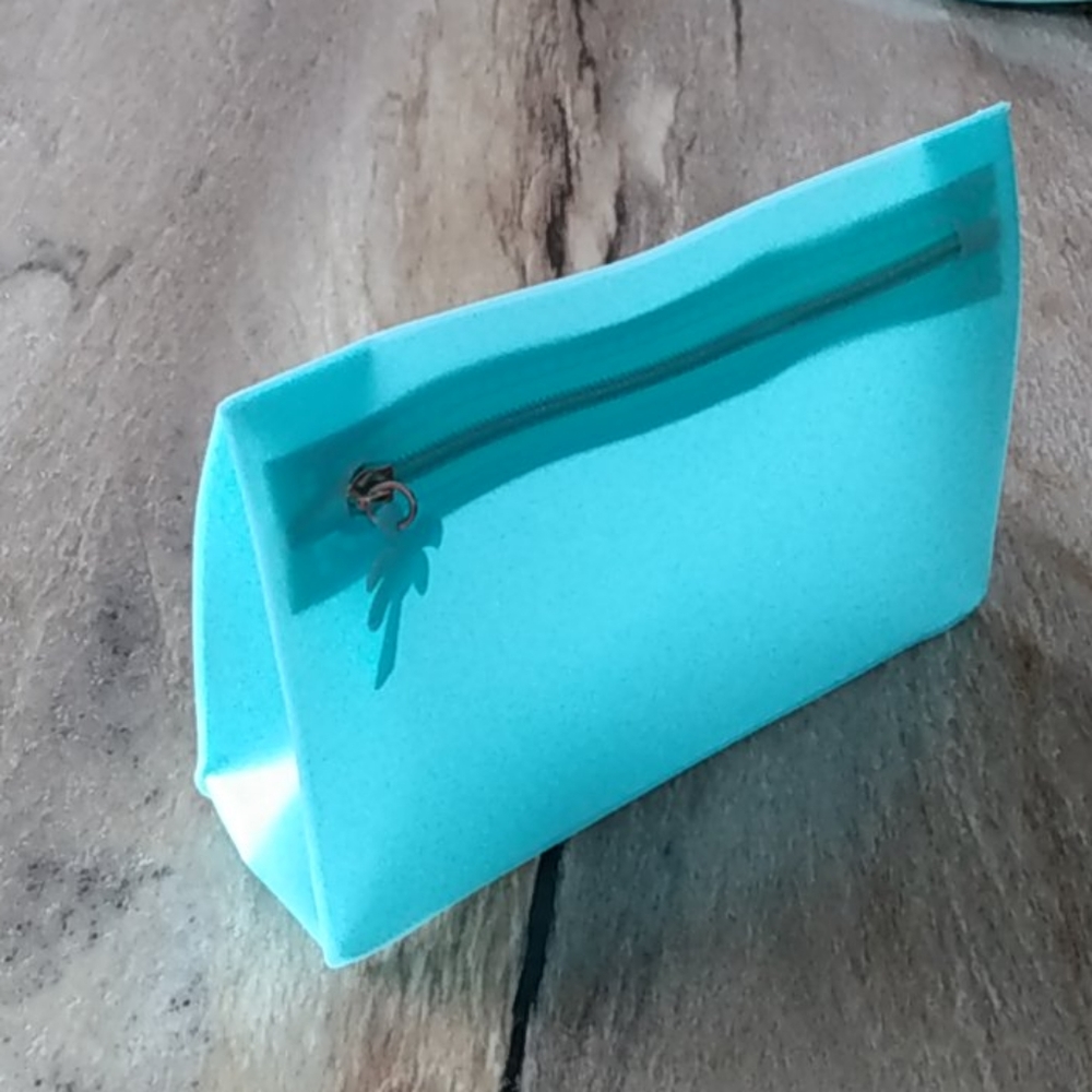 Gelly Pouch / MakeUp Bag